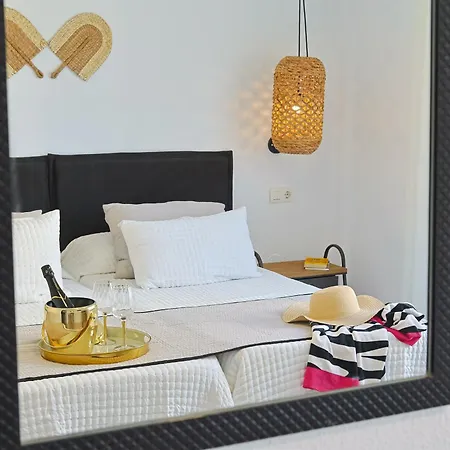 Carmen By Bossh Hotel 2*