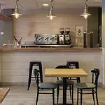 Olas De Hotel 2*