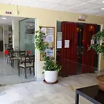 Olas De Hotel 2*