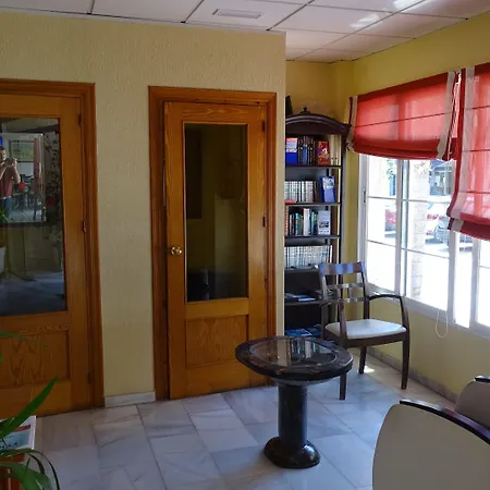 ホテル Olas De